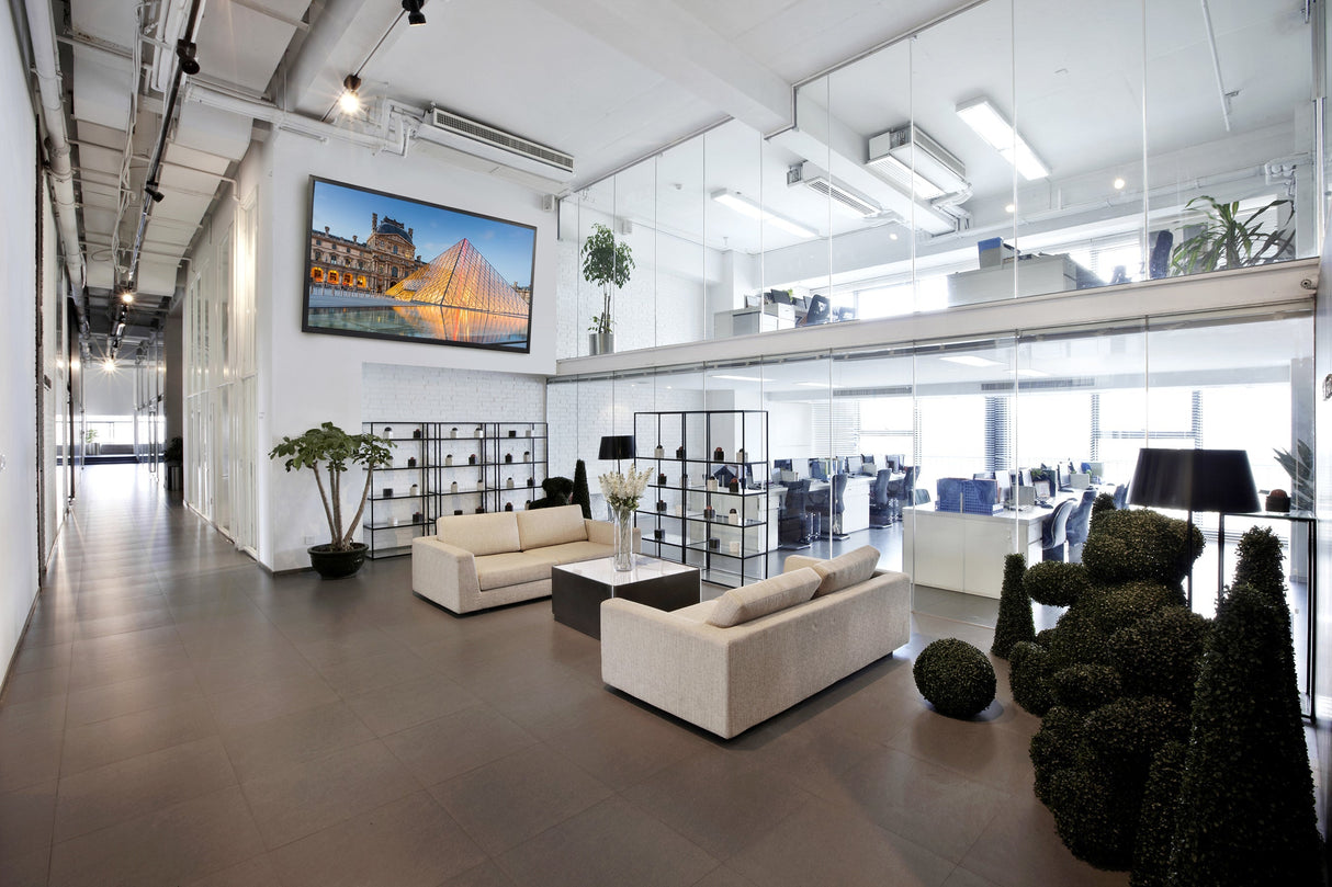 ST680 Security SmartMount® Universal Tilt Mount For 60" - 98"