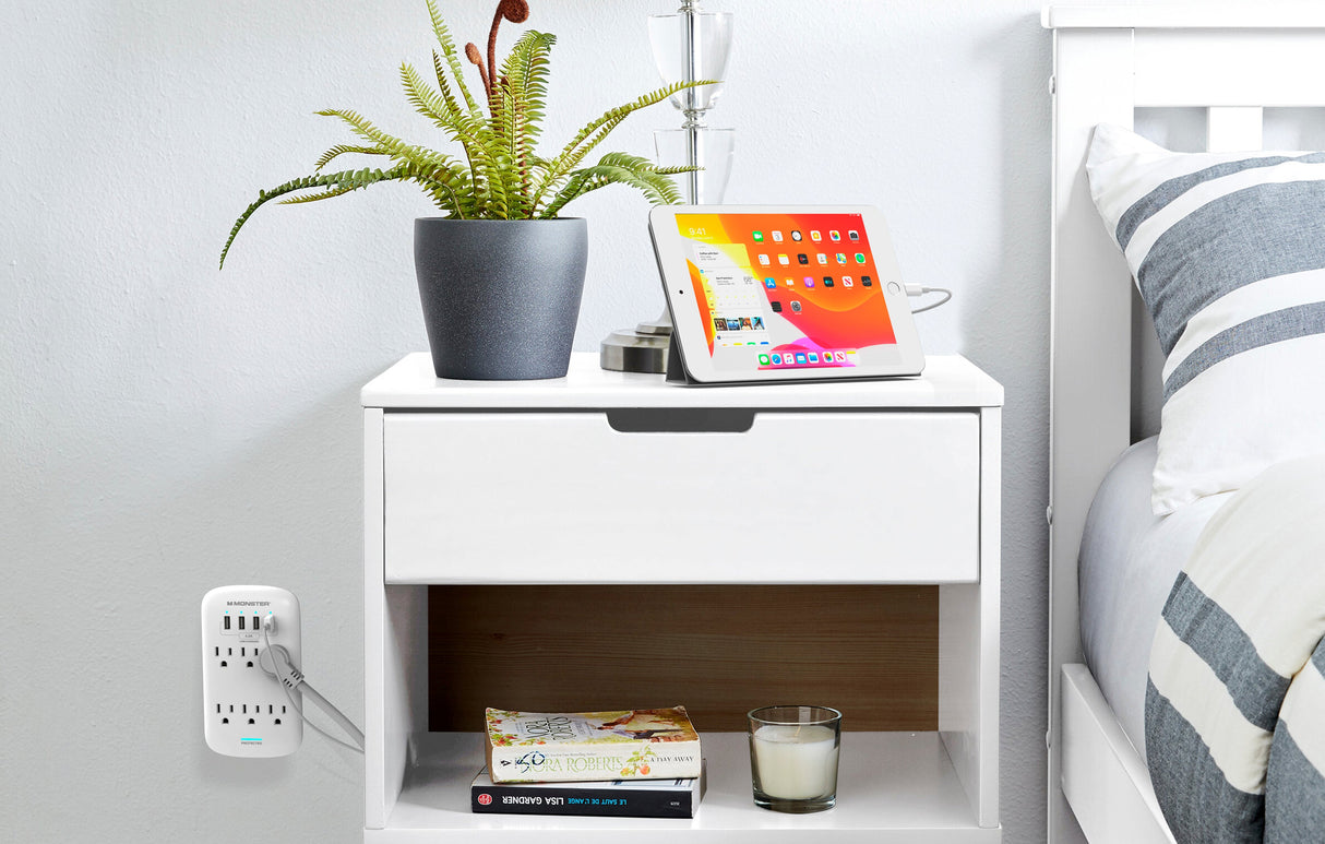 ME5016W Wall Tap Surge Protector 6 AC 4 USB A White